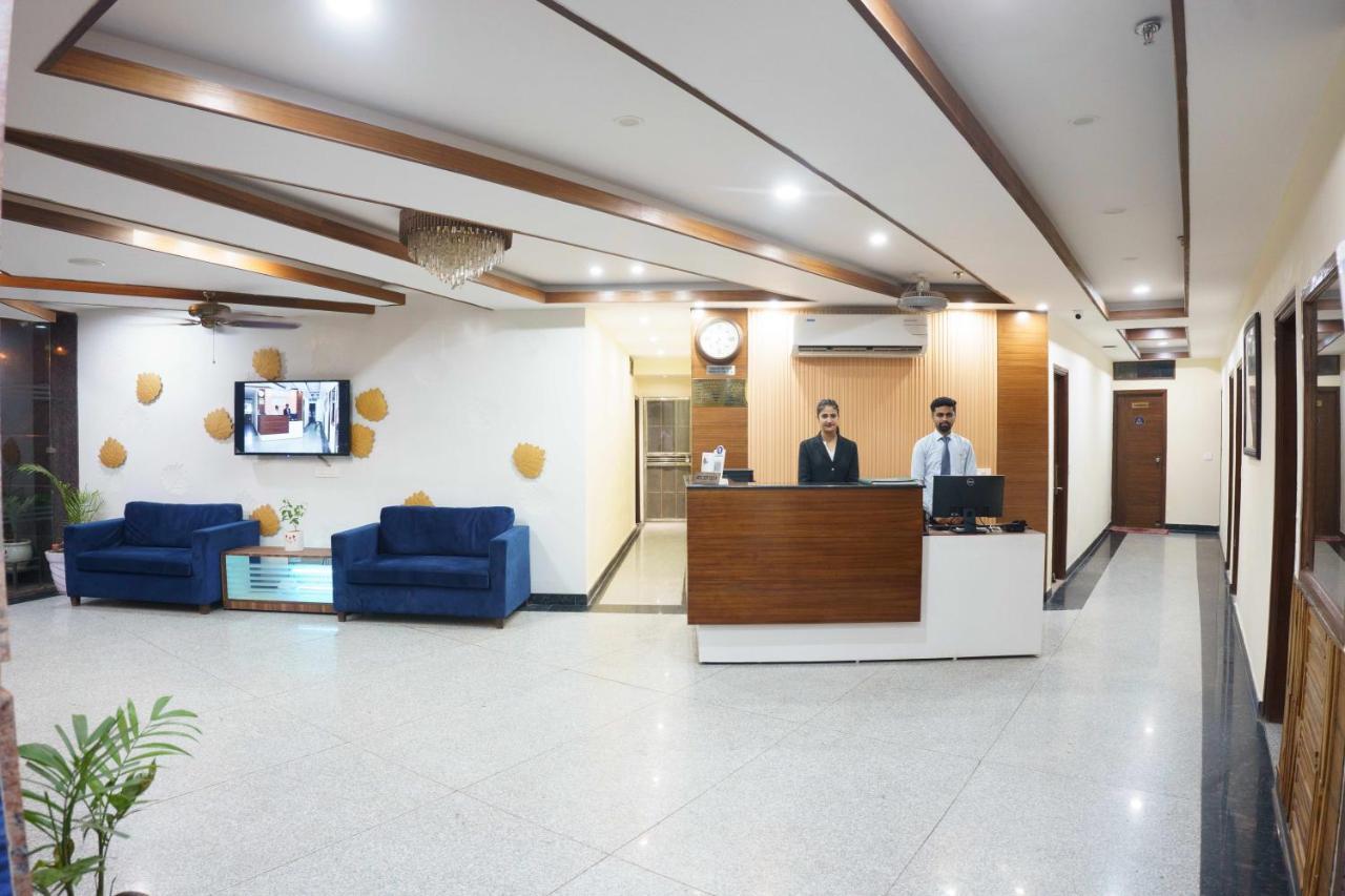 Zirakpur Hotel Vihaan Residency المظهر الخارجي الصورة